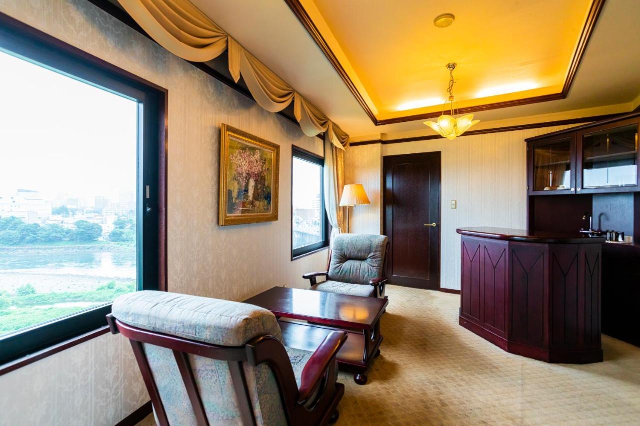 Hotel Sanderson Маэбаси Экстерьер фото